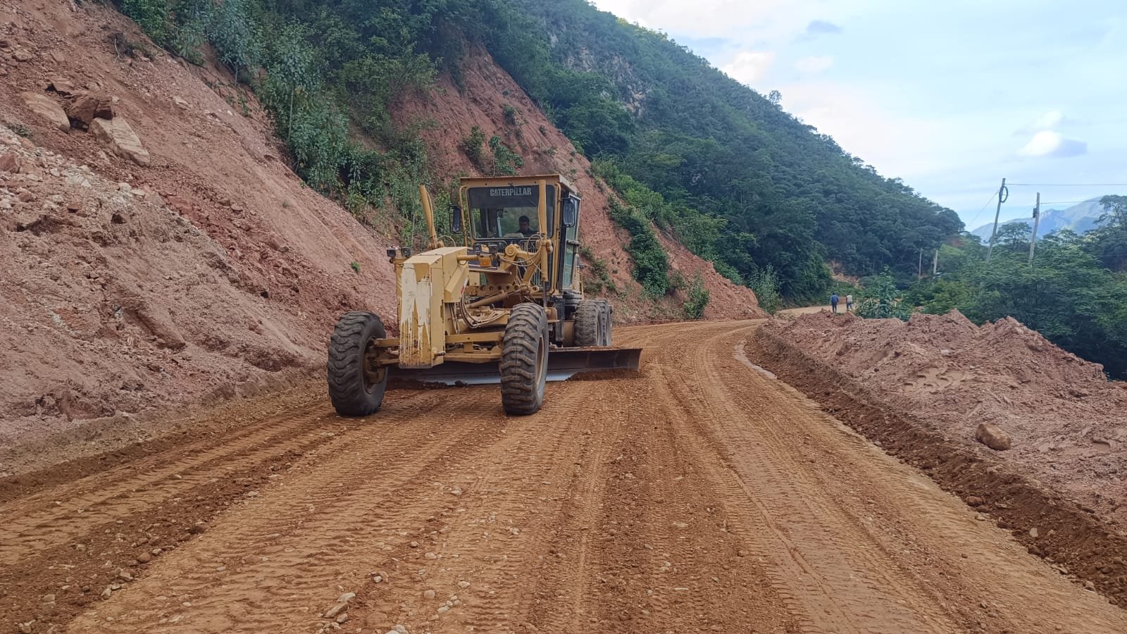 ¿Vas a viajar por tierra este lunes? Así están las rutas de Bolivia, tramo por tramo