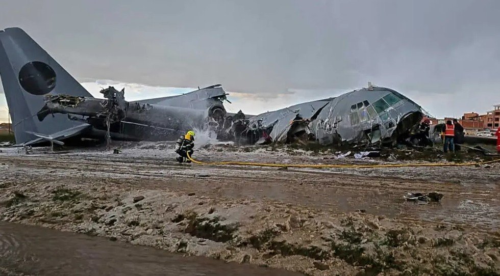 Reportan accidente aéreo en El Alto; preliminarmente se reporta que trasladaba divisas