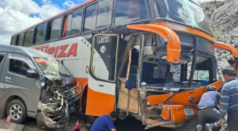 Accidente en la carretera Sucre–Potosí deja 11 heridos en Betanzos