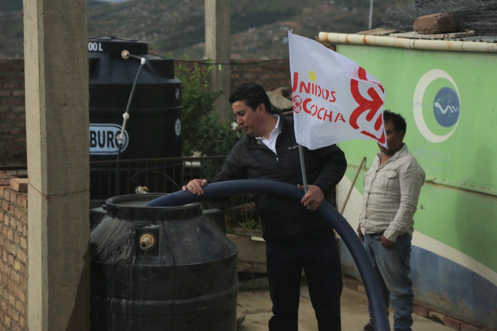 Uspha Uspha recibe mayor dotación de cisternas de agua por parte de la alianza Unidos
