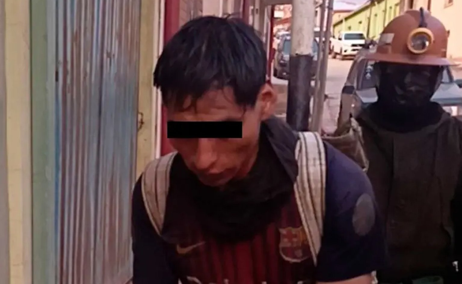 Enfrentamiento en mina Colquiri deja cuatro policías heridos y un aprehendido