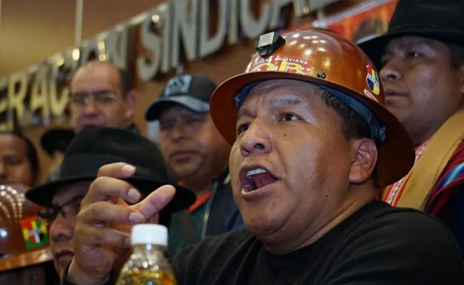 COB advierte masificación de protestas si no hay resarcimiento por la “mala gasolina”