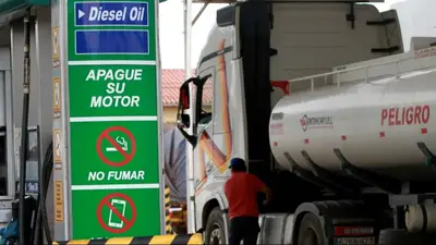 Gobierno descarta incremento inmediato en el precio del combustible en Bolivia