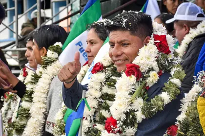 Leonardo Loza asume la Gobernación de Cochabamba y reafirma su cercanía con Evo Morales