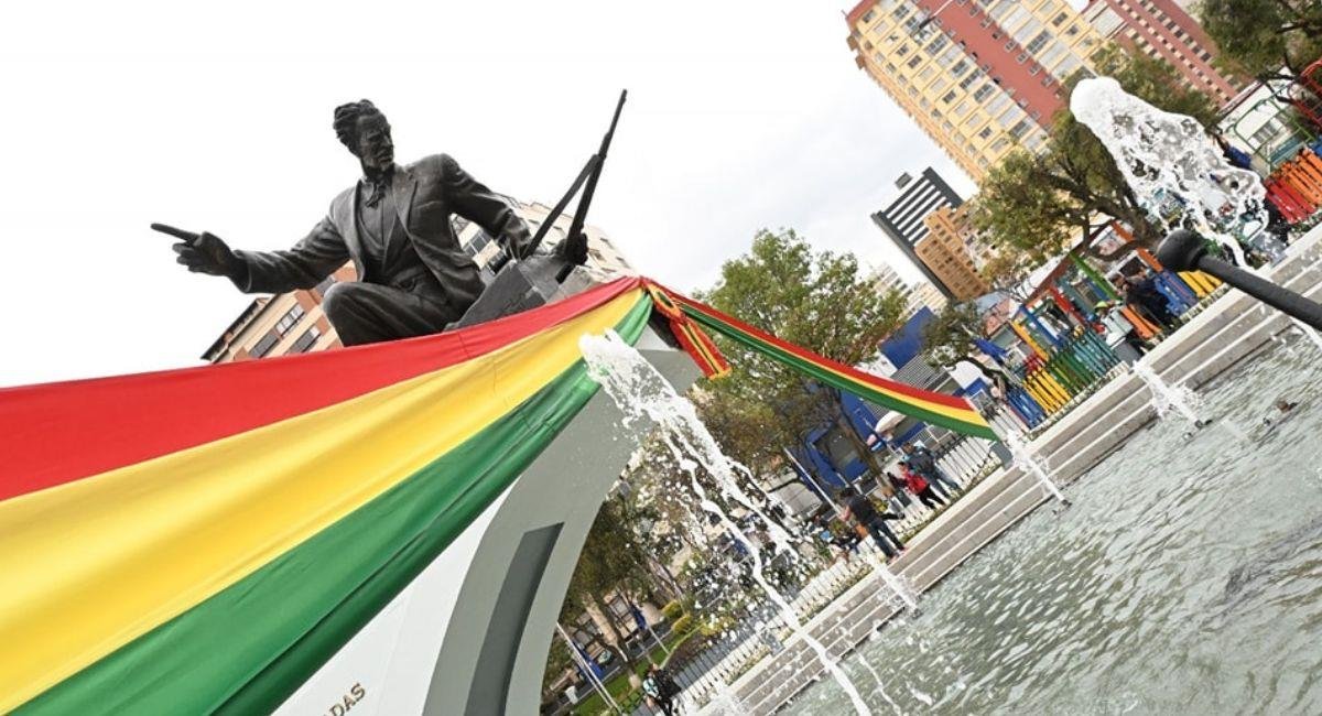 Educación instruye actos cívicos breves en colegios por el Día del Mar