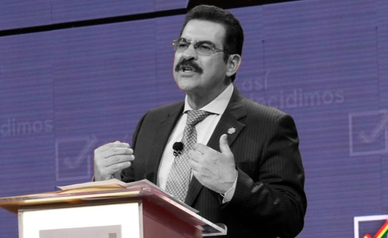 Manfred Reyes Villa rechaza asistir a los debates y se declara víctima de «ataques políticos»