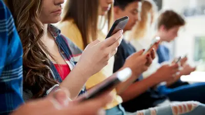 Dictan 90 días de detención preventiva para acusado de acoso digital infantil en Bolivia