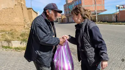 Gobierno inicia distribución de 6 toneladas de ayuda humanitaria para familias afectadas por bloqueos en El Alto